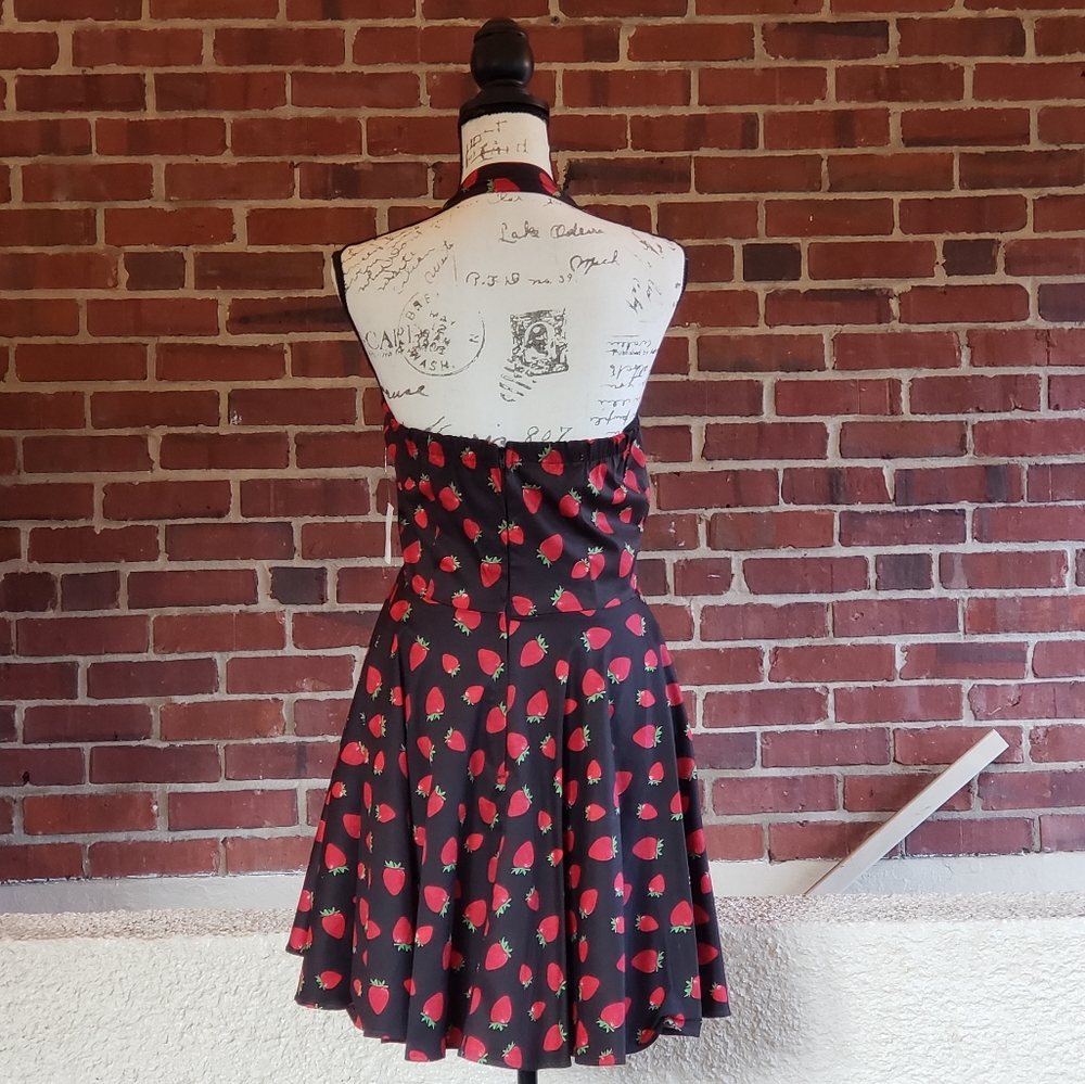 Retro style dress - Picture 4 of 8
